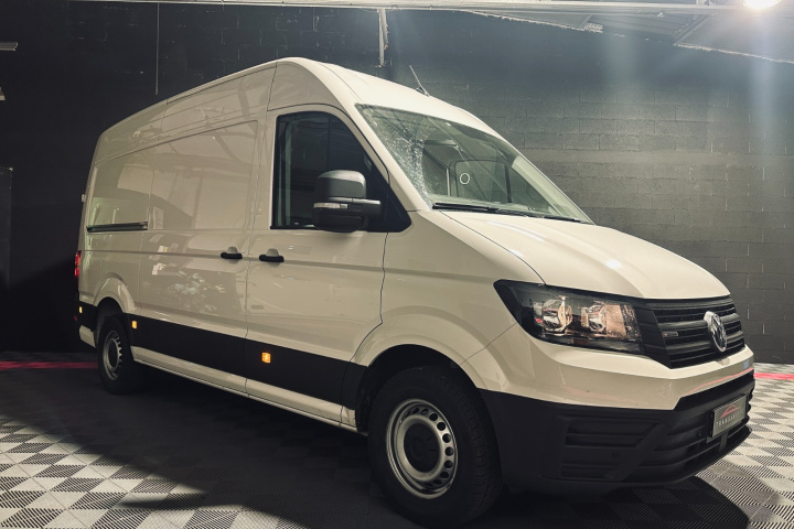 VOLKSWAGEN CRAFTER VAN